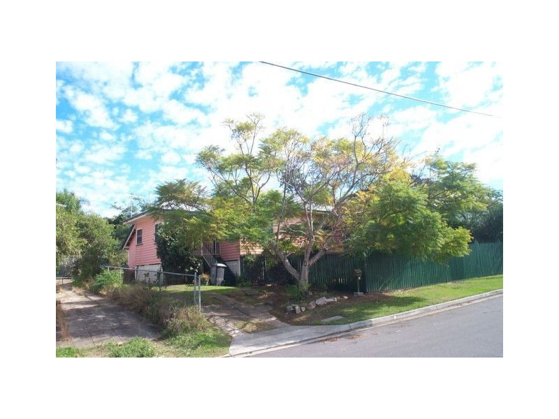 14 Miller Street, Chermside QLD 4032