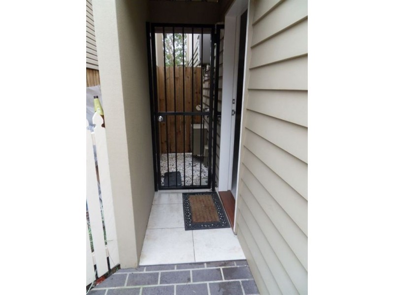 3/15 Curwen Terrace, Chermside QLD 4032
