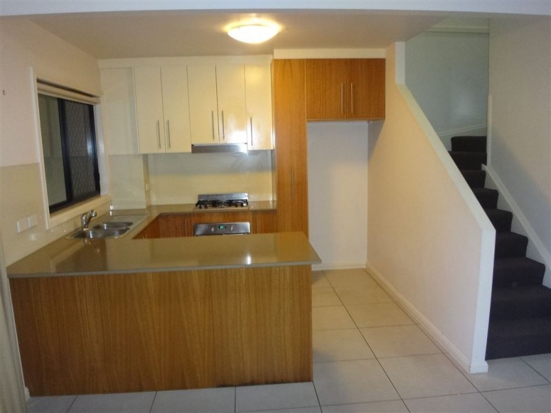 3/15 Curwen Terrace, Chermside QLD 4032
