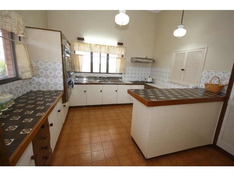 2 Barossa Street, Carseldine QLD 4034