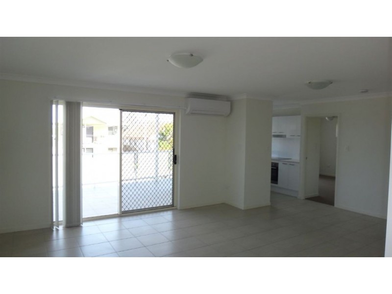 2/18 Zenith Ave, Chermside QLD 4032