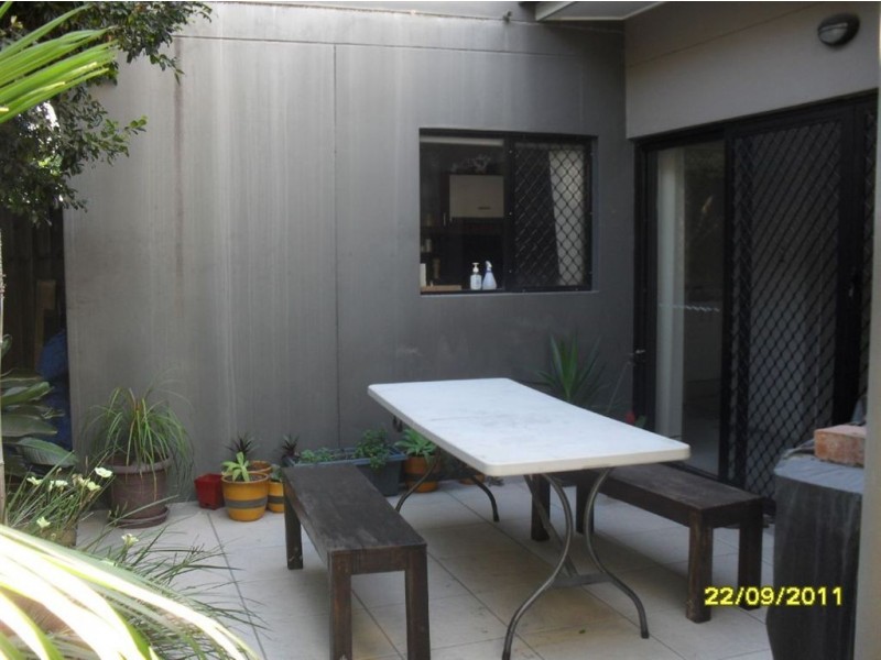 8/233 Gympie Road, Kedron QLD 4031