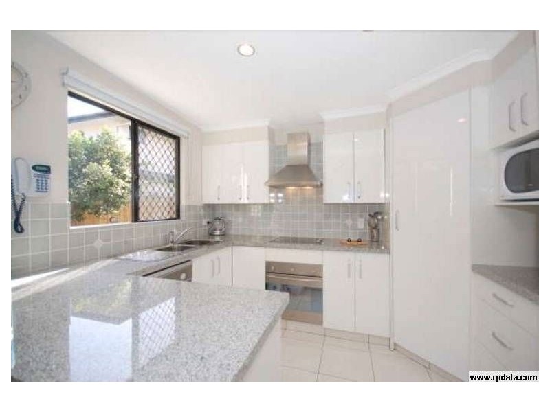 2/48 Alva Terrace, Gordon Park QLD 4031