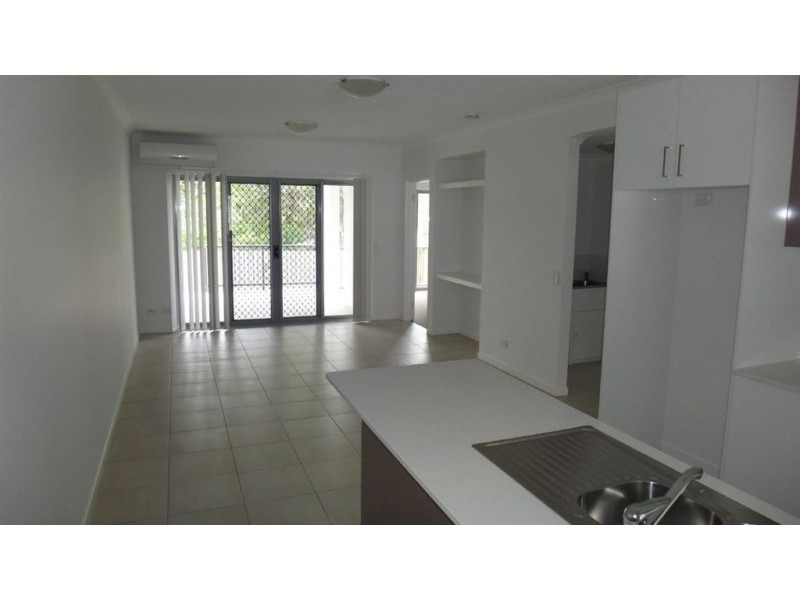 2/16 Dulendella Street, Zillmere QLD 4034