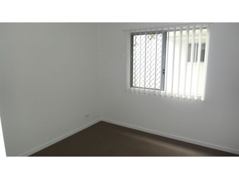 2/16 Dulendella Street, Zillmere QLD 4034