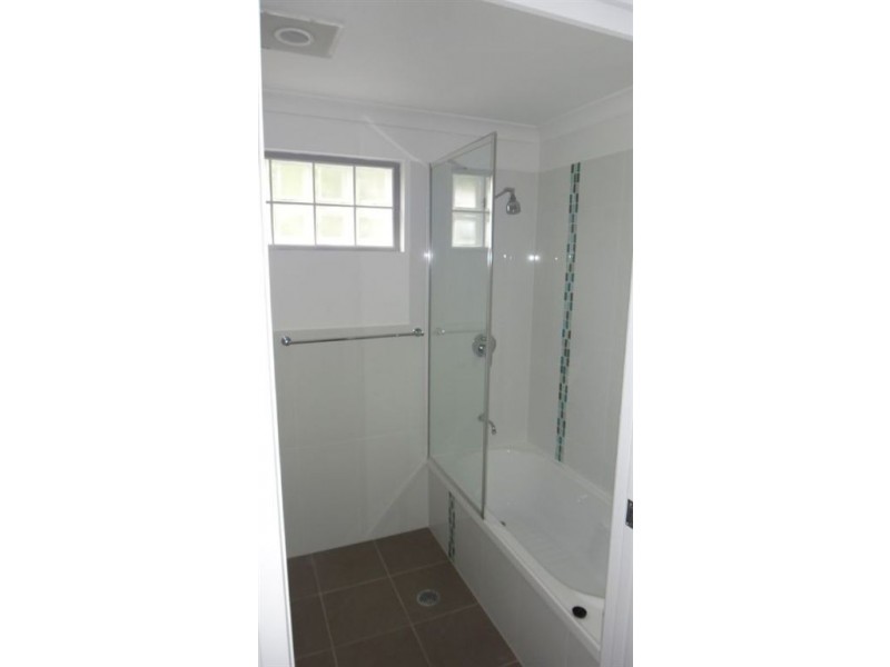 2/16 Dulendella Street, Zillmere QLD 4034