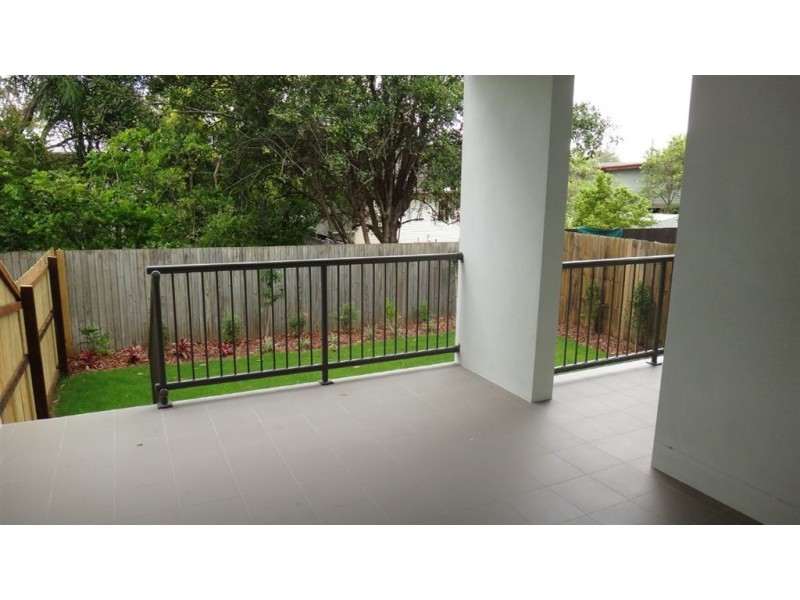 2/16 Dulendella Street, Zillmere QLD 4034