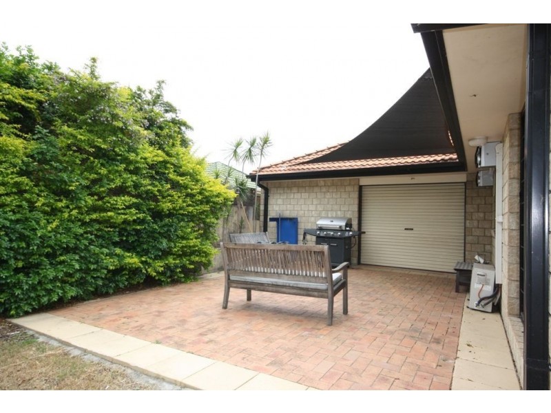 39 Cambridge Cr, Fitzgibbon QLD 4018