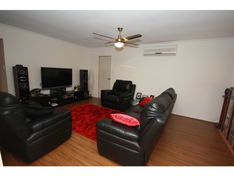 39 Cambridge Cr, Fitzgibbon QLD 4018