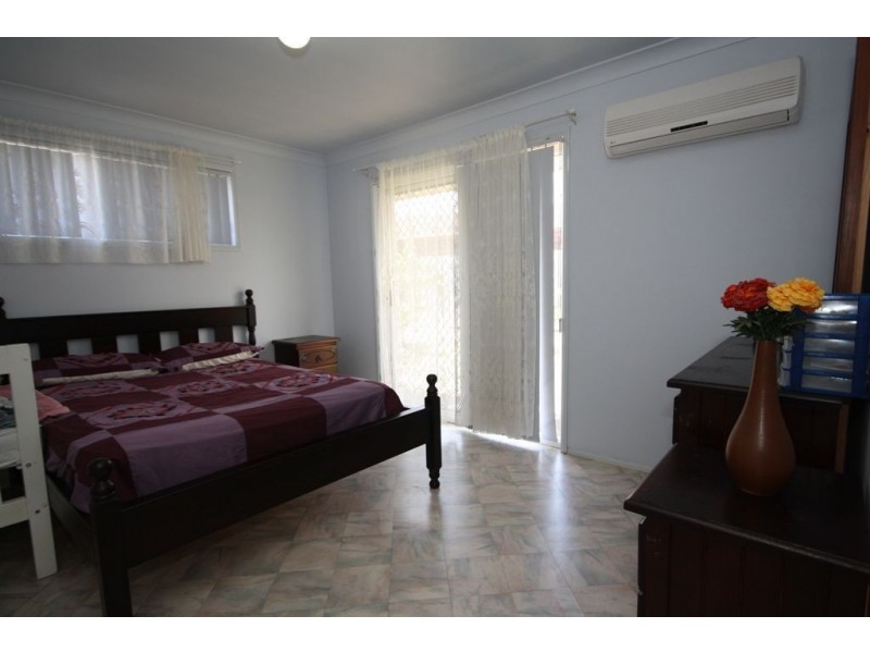 93 Silkyoak Ct, Fitzgibbon QLD 4018