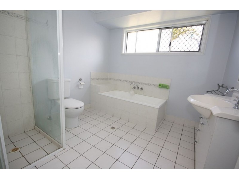 93 Silkyoak Ct, Fitzgibbon QLD 4018