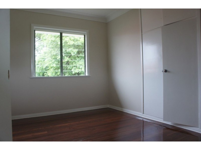 236 Edinburgh Castle Rd, Wavell Heights QLD 4012