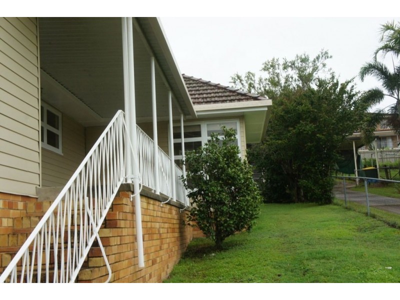 236 Edinburgh Castle Rd, Wavell Heights QLD 4012