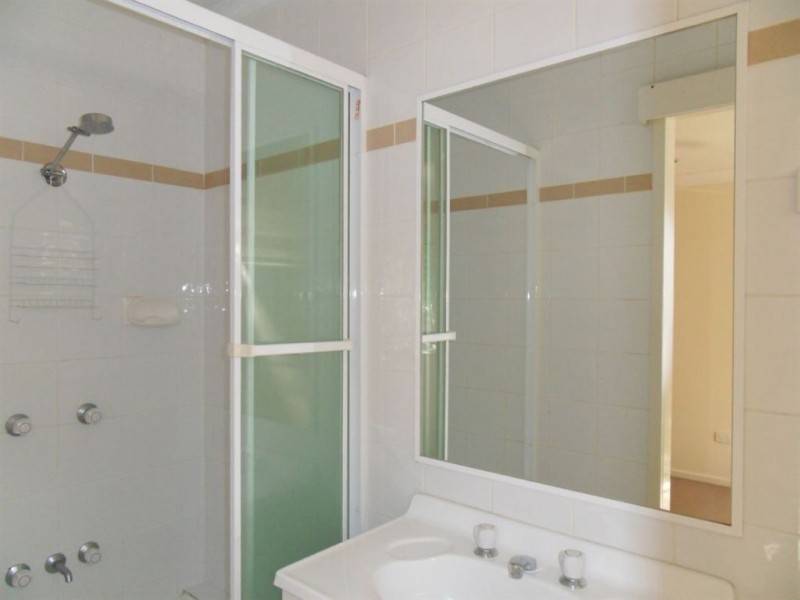 4/211 Webster Road, Stafford QLD 4053