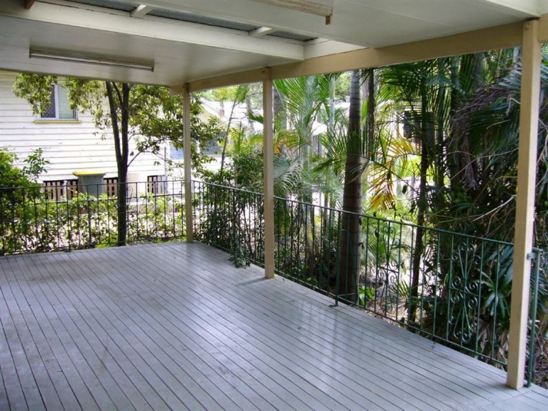 247 Hamilton Road, Chermside QLD 4032