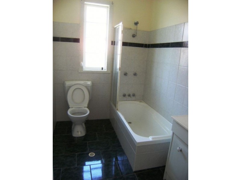 36 Charlotte Street, Chermside QLD 4032