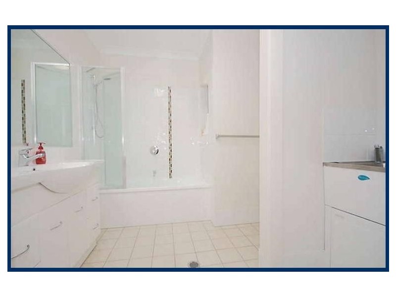 2/8 School Road, Stafford QLD 4053