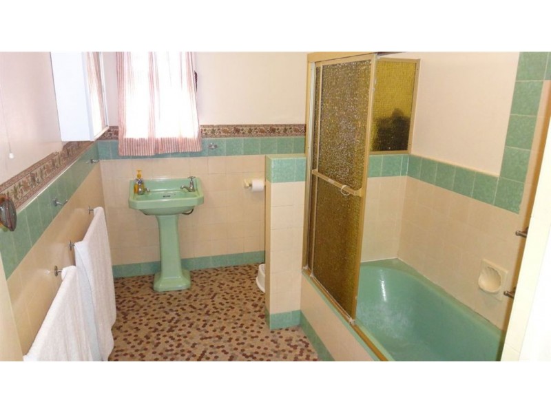 11 Aland Street, Wavell Heights QLD 4012