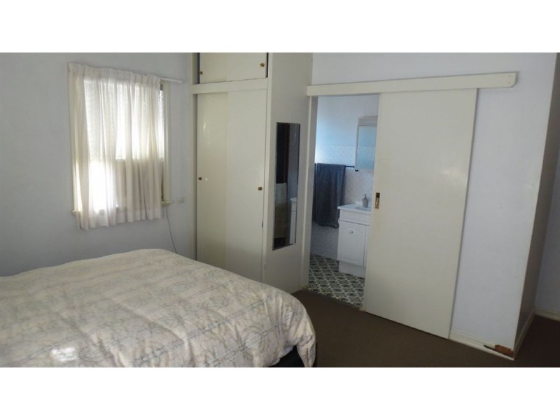 11 Aland Street, Wavell Heights QLD 4012