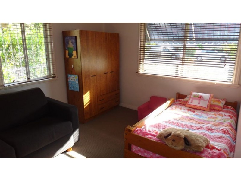 11 Aland Street, Wavell Heights QLD 4012