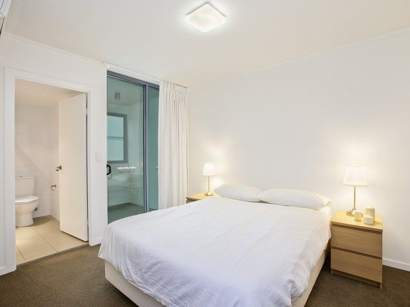 304/23 Parkland Street, Nundah QLD 4012