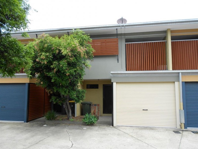 4/1 Bradley Avenue, Kedron QLD 4031