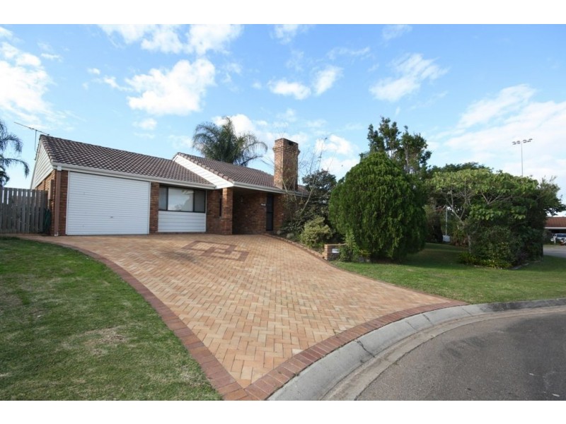 1 Arrowfield Cr, Carseldine QLD 4034