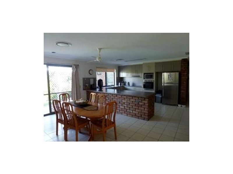 1 Arrowfield Cr, Carseldine QLD 4034