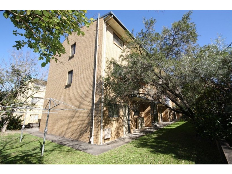 81 Farnell Street, Chermside QLD 4032