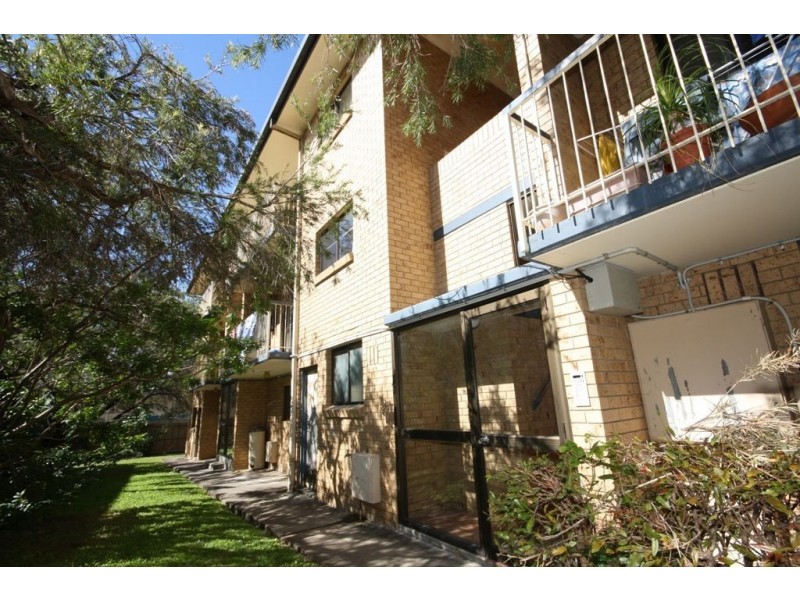 81 Farnell Street, Chermside QLD 4032