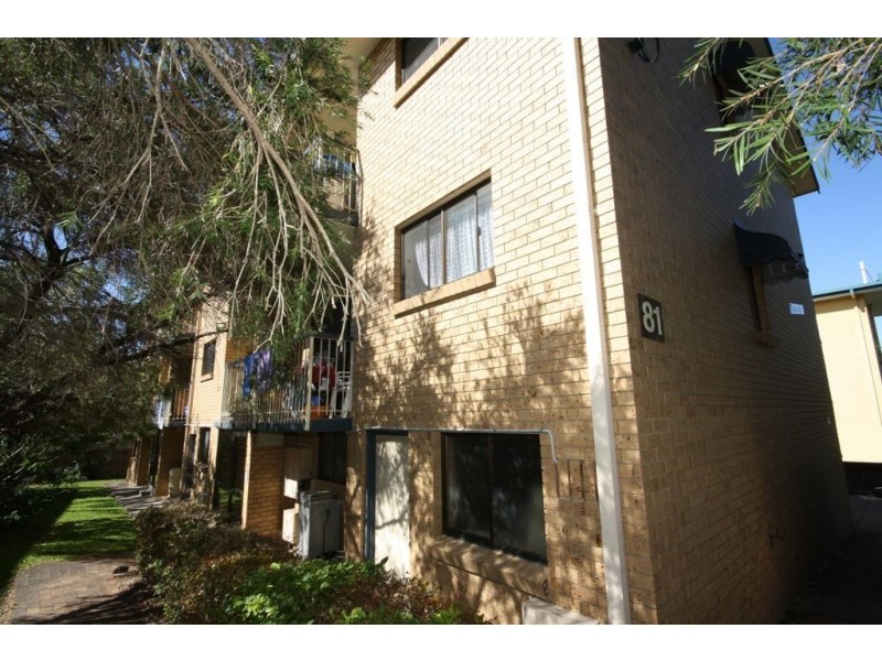 81 Farnell Street, Chermside QLD 4032