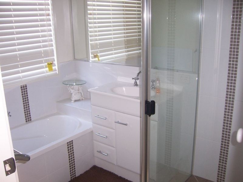 10 Bolte Cres, Kallangur QLD 4503