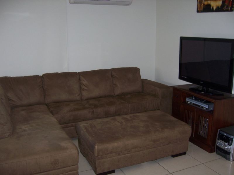 10 Bolte Cres, Kallangur QLD 4503