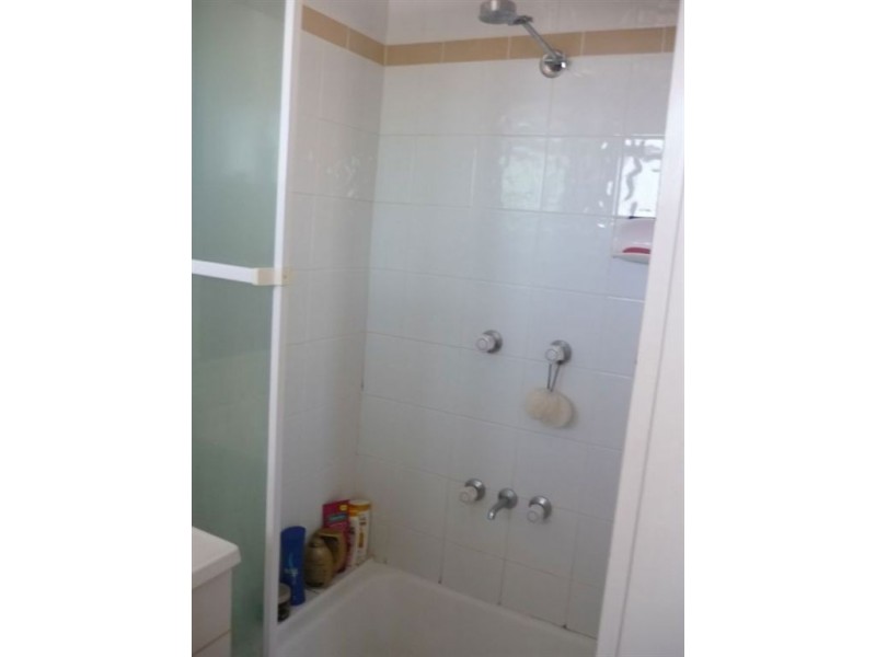 8/211 Webster Road, Stafford QLD 4053