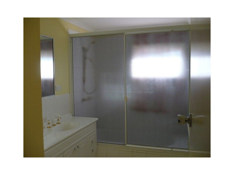 2 Galena Street, Chermside QLD 4032