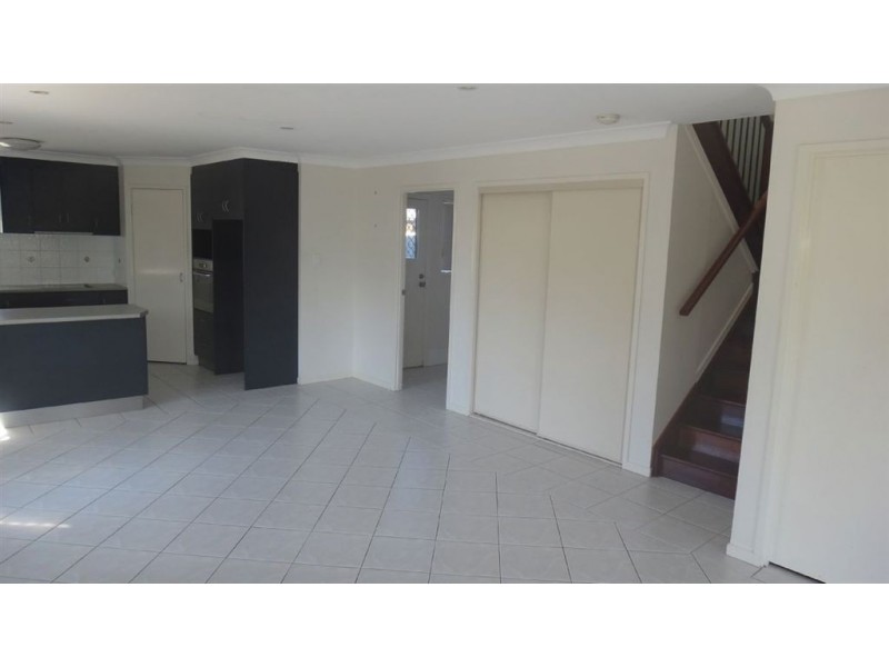 8 Caribou Crescent, Fitzgibbon QLD 4018