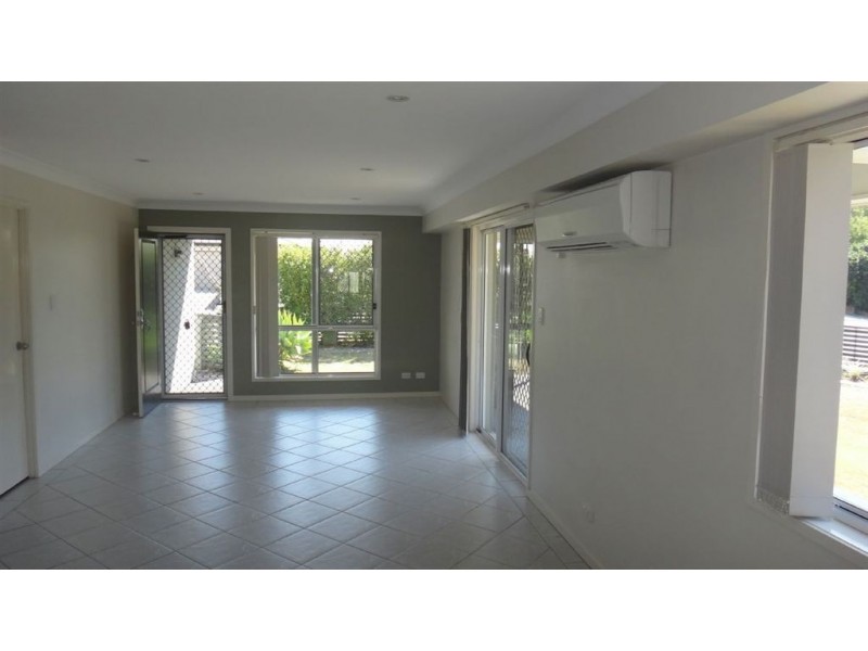 8 Caribou Crescent, Fitzgibbon QLD 4018