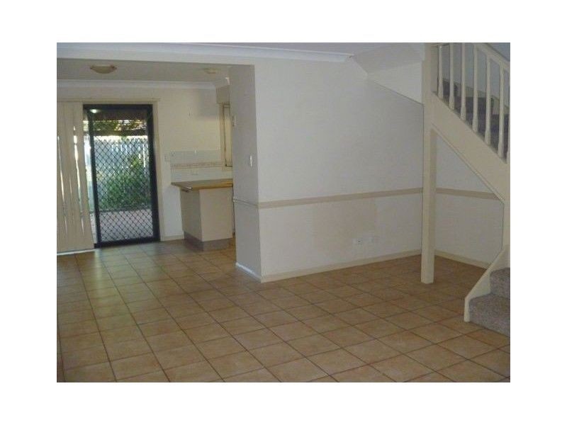 4/33 Hall Street, Chermside QLD 4032