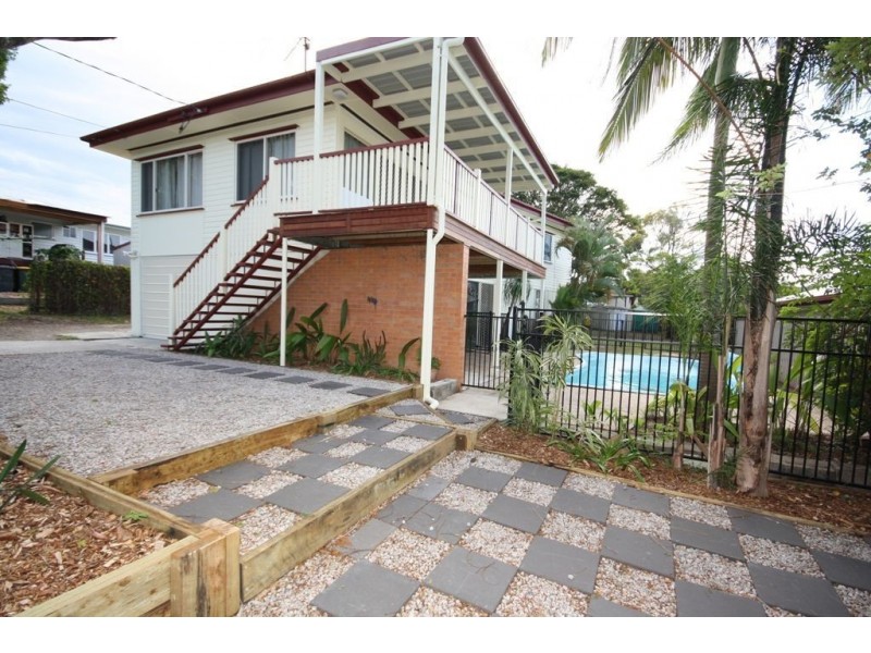 96 Maundrell Tce, Chermside West QLD 4032