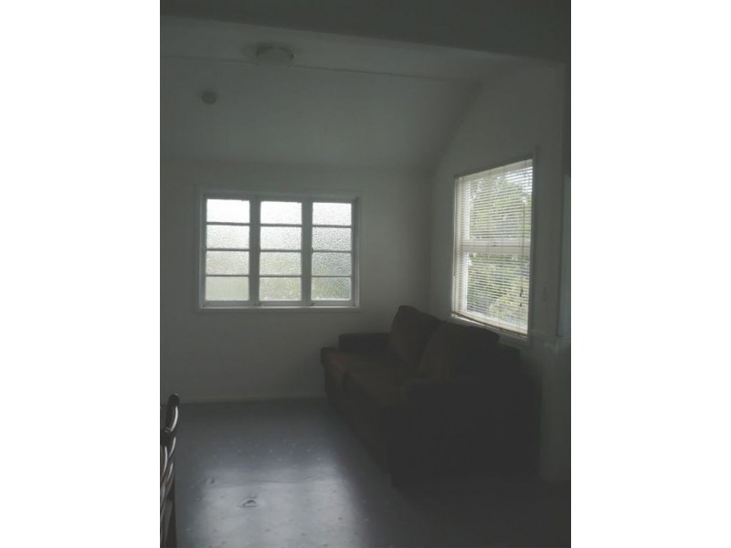 2/19 Maudsley Street, Kedron QLD 4031