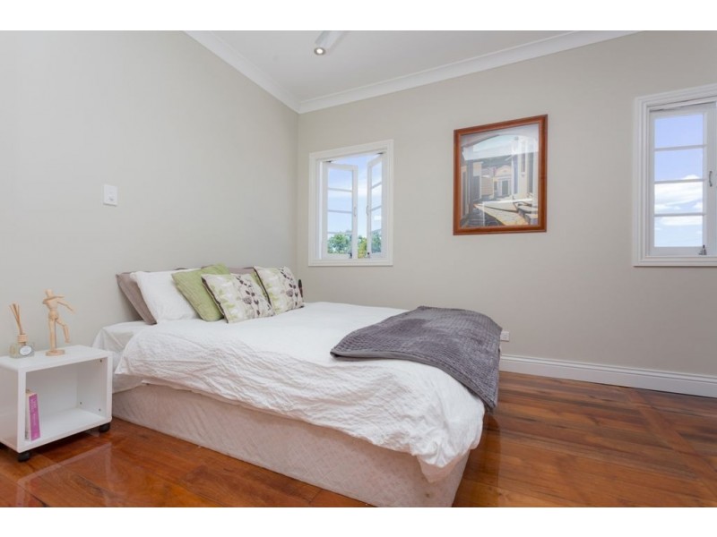17 Miller Street, Chermside QLD 4032