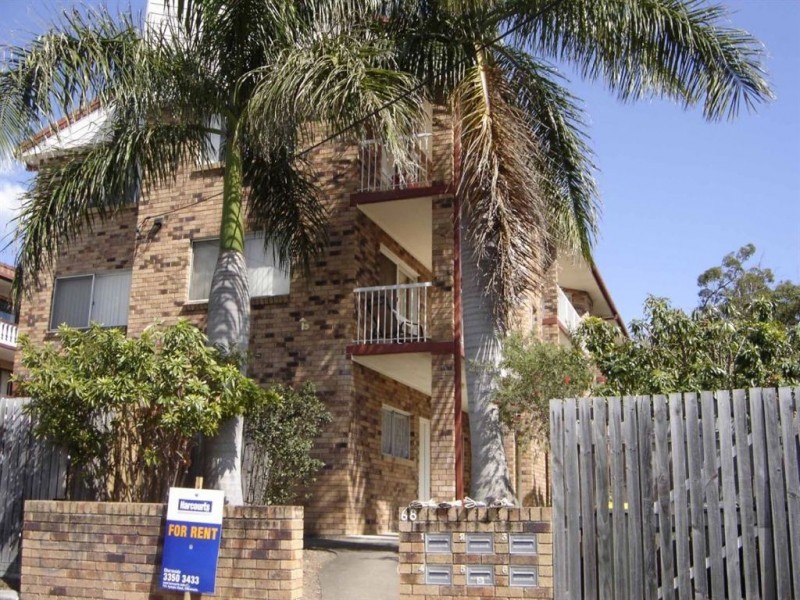 2/68 Hilltop Avenue, Chermside QLD 4032