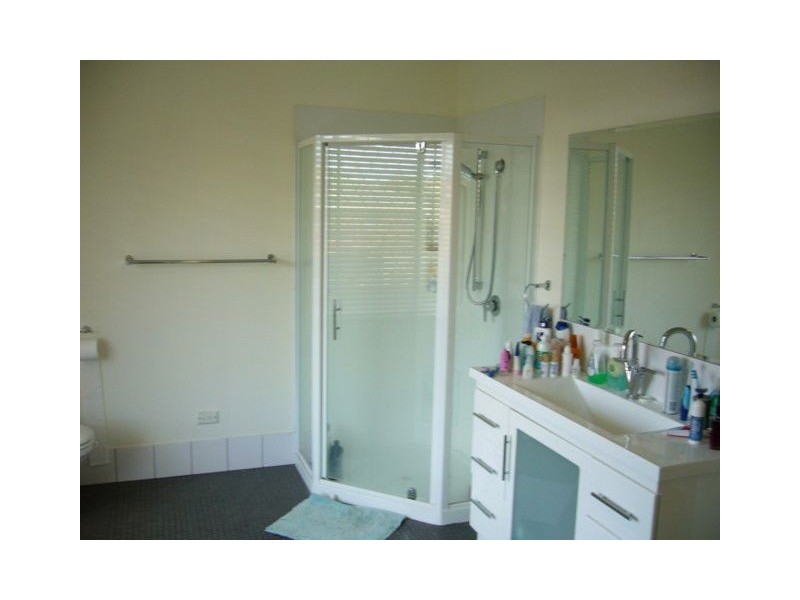 87 Redbourne Street, Chermside West QLD 4032
