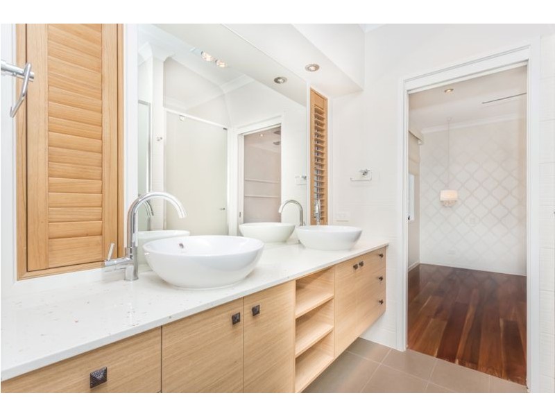 71 Darien Street, Bridgeman Downs QLD 4035