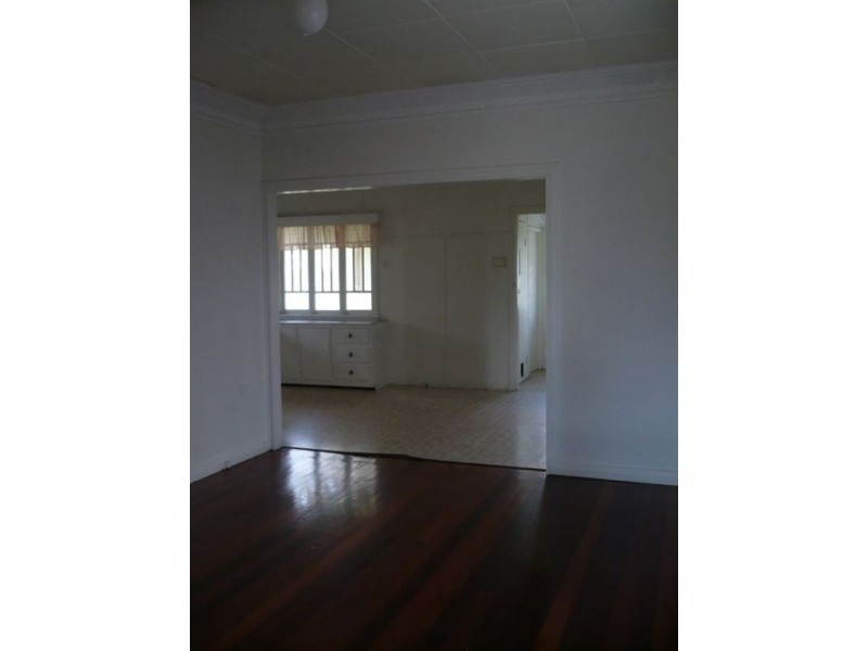 30 Latham Street, Chermside QLD 4032