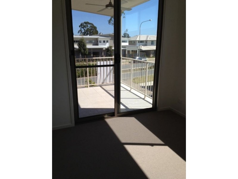 4/8 Palmerston Lane, Fitzgibbon QLD 4018