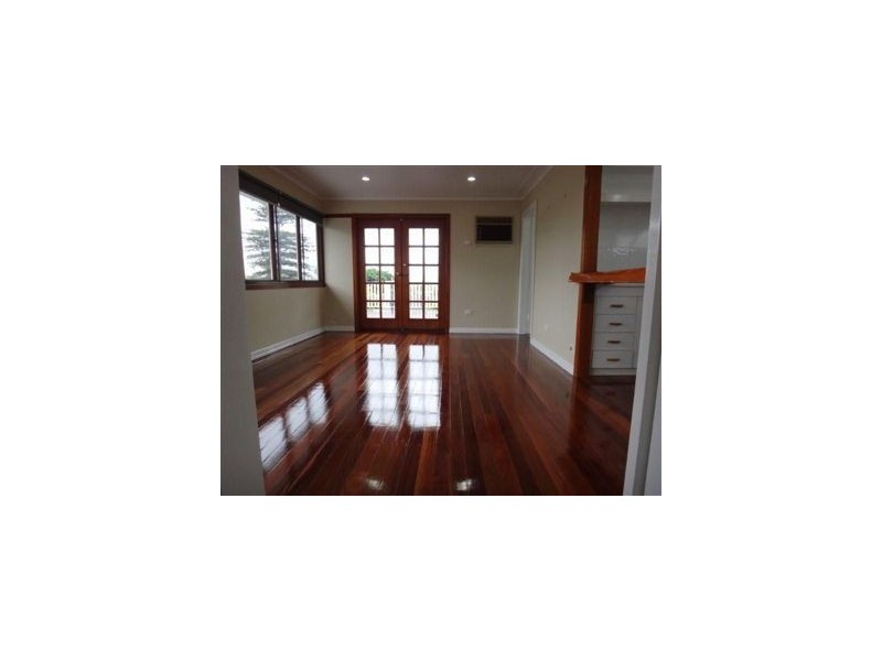 18 Bowd Parade, Wavell Heights QLD 4012