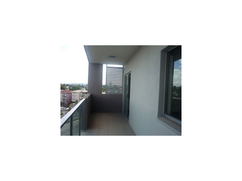 11/215 Wellington Street, East Brisbane QLD 4169