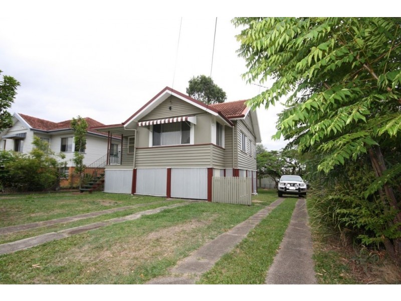27 Minore Street, Chermside QLD 4032