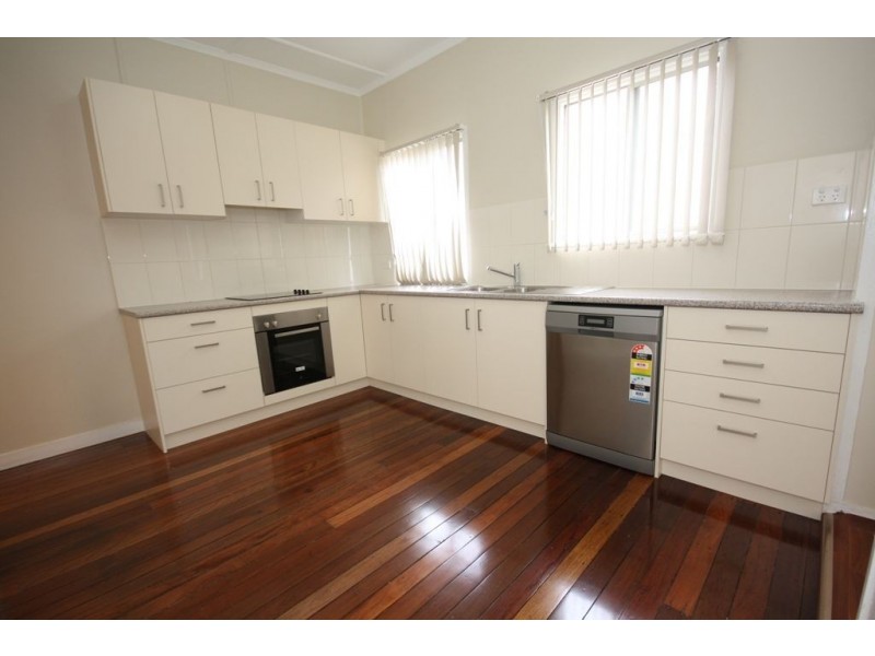 27 Minore Street, Chermside QLD 4032